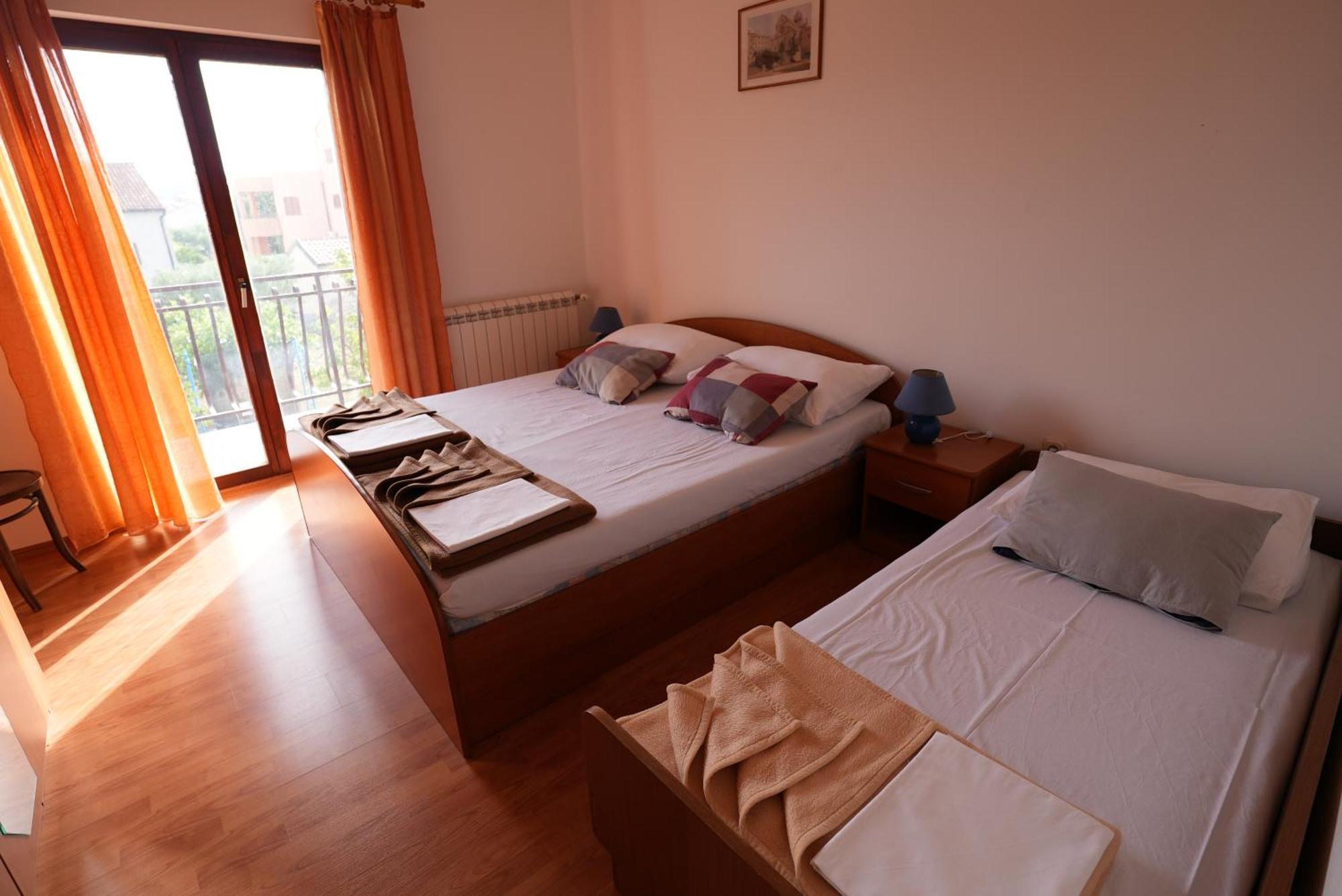 Apartments Perina ชิเบนิก ภายนอก รูปภาพ